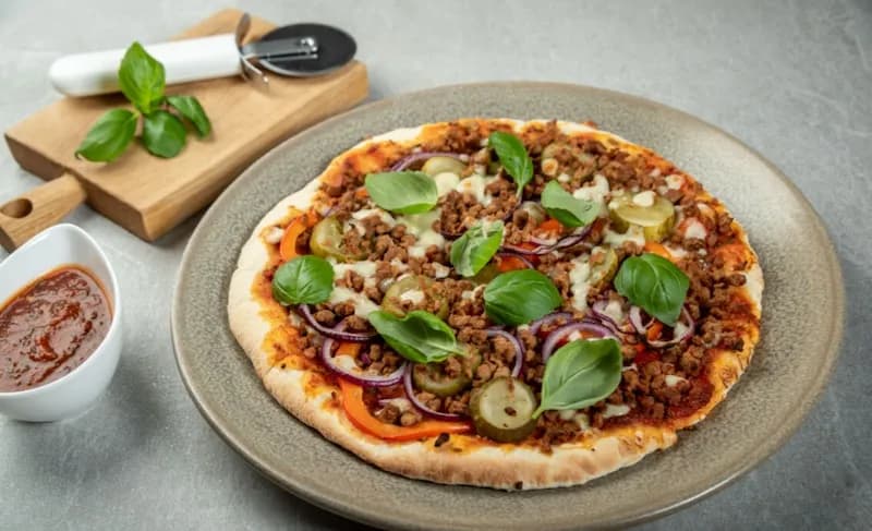 Pizza wegetariańska: 20+ pomysłów na składniki i idealne połączenia