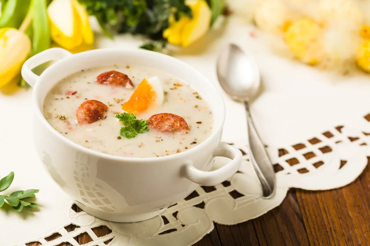 Jak zrobić wegetariański barszcz biały? Smak jak u babci!